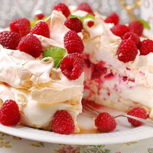 Raspberry Pavlova