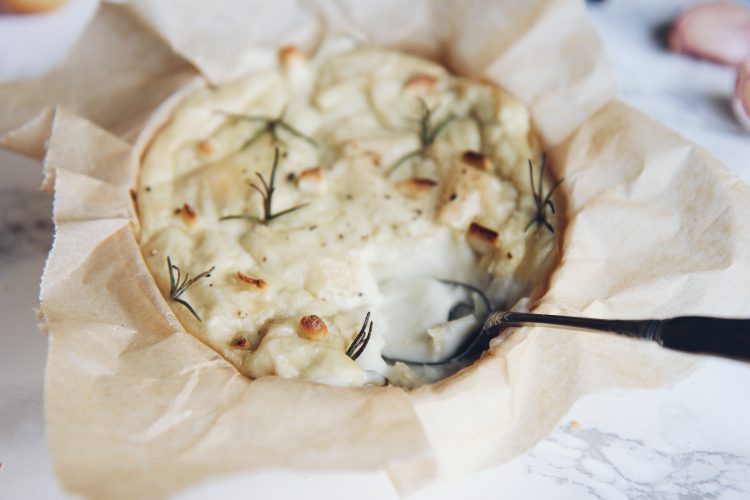 Garlic + Rosemary Baked Vegan Camembert with Garlic Bread