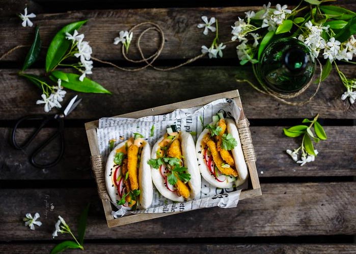 Bao Sandwich with Chicken Saffron