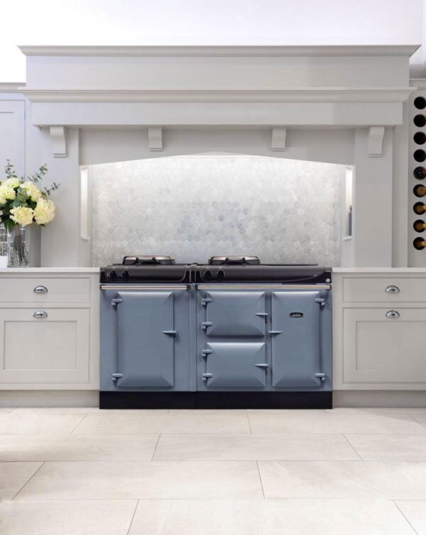 AGA Cooker eR3 150 Electric in Dartmouth Blue roomset