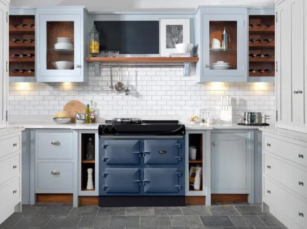 AGA Cooker eR3 100-4 Electric in Dartmouth Blue roomset