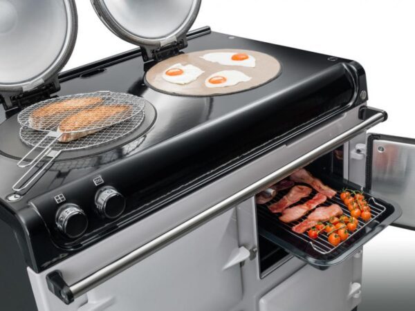 AGA Cooker R3 100 with 2 Hotplates cooking