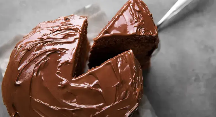 CHOCOLATE CAKE