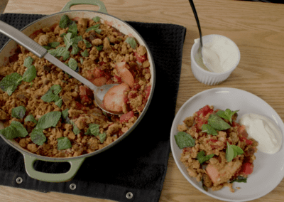 IAN CURLEY’S APPLE & PEAR CRUMBLE