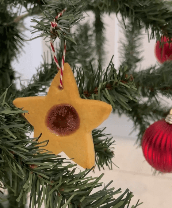 CHRISTMAS TREE BISCUITS