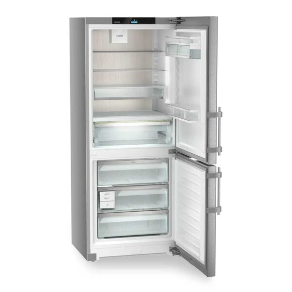 Liebherr Freestanding Fridge-Freezer CBNsdh 7653 open no food