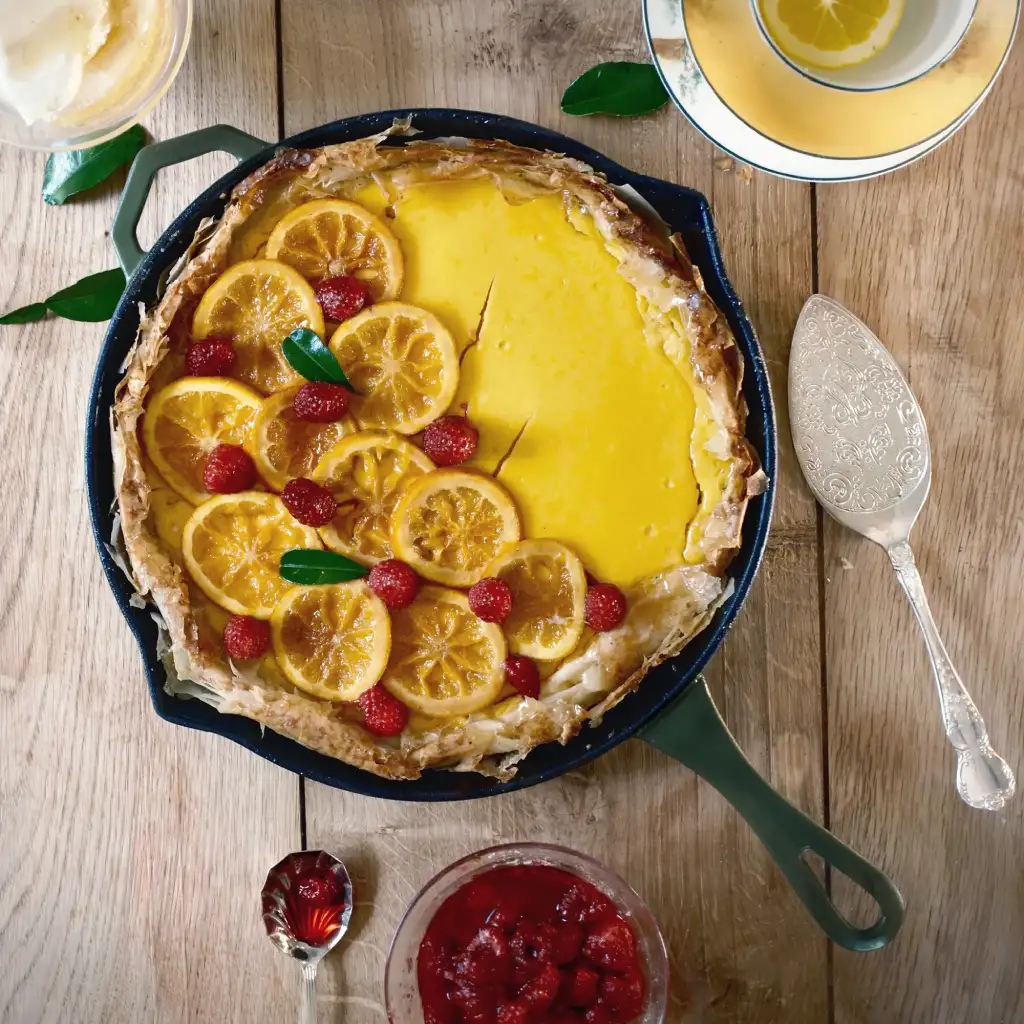 Ironclad Satin Enamel cast iron Legacy Pan Olive Leaf